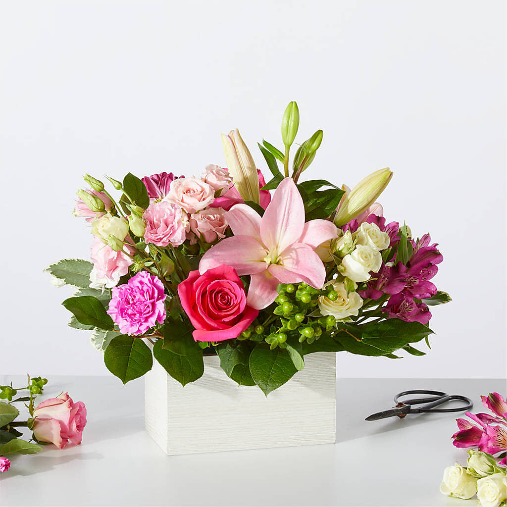 Sweetberry Box – A Florist Original – Magical Flowers, Naples FL