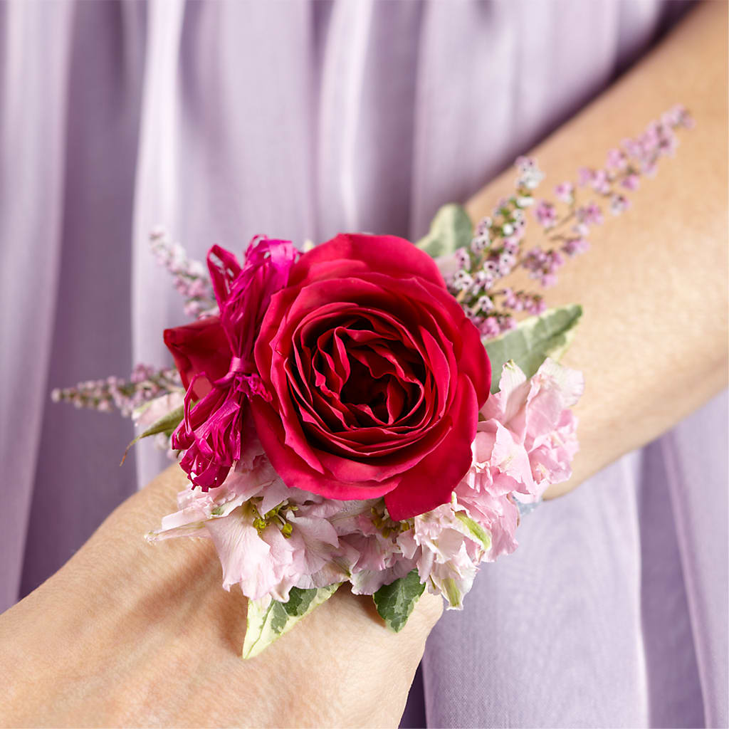 Rose Charm Corsage – Magical Flowers, Naples FL