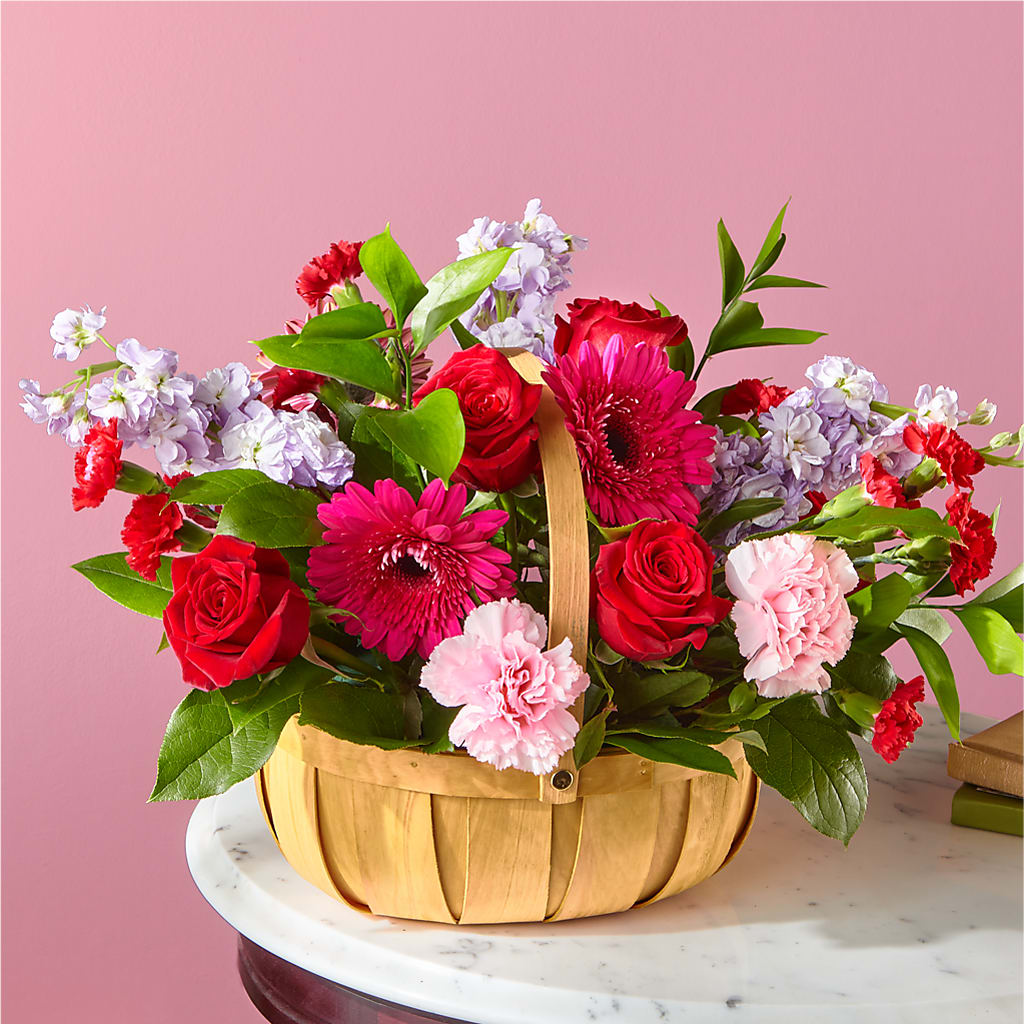 Pink Picnic Basket –  Magical Flowers, Naples FL