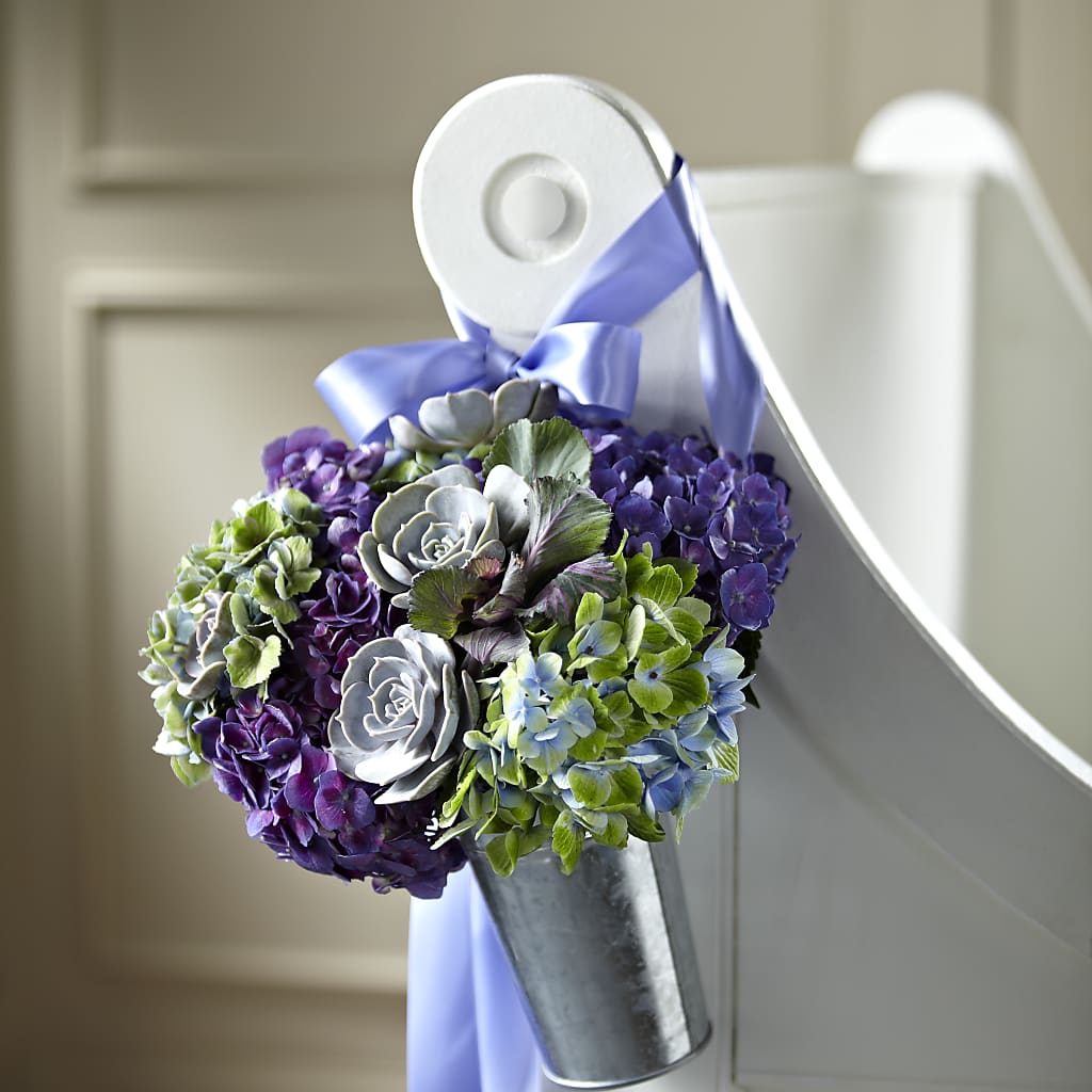 Declaration Pew Décor –  Magical Flowers, Naples FL