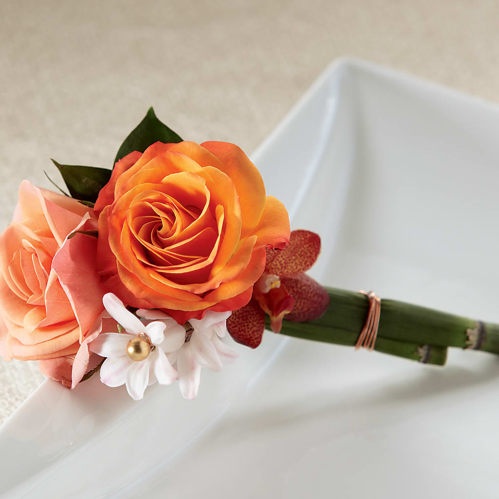 Sunset Dream Boutonniere –  Magical Flowers, Naples FL