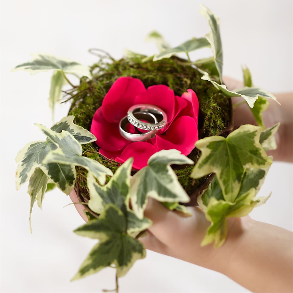 Lila Rose Ring Nest –  Magical Flowers, Naples FL