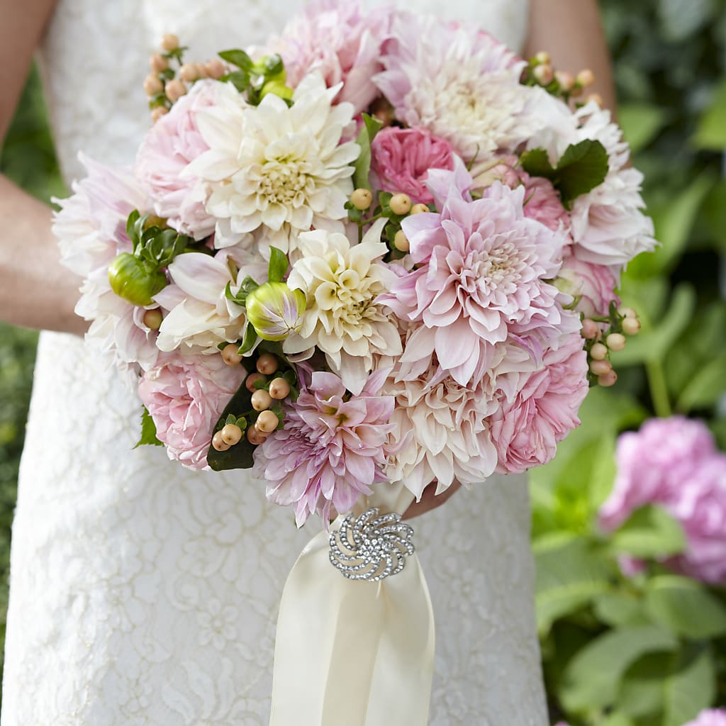 Heart's Promise Bouquet –  Magical Flowers, Naples FL